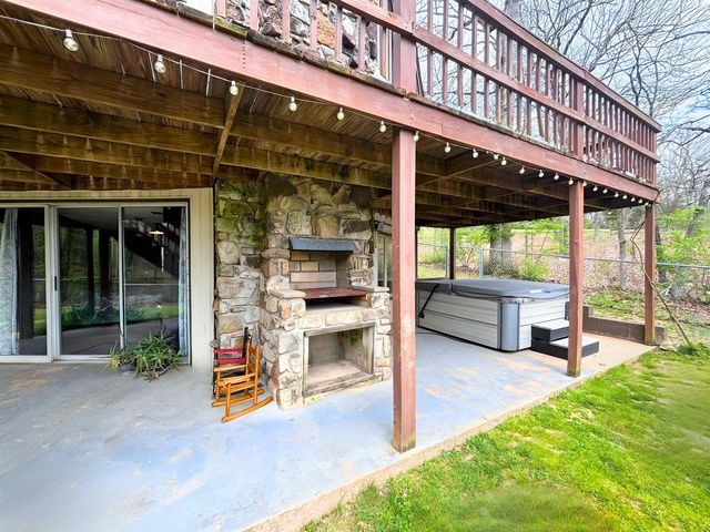 25 Wahoo Drive, Cherokee Village, AR 72529