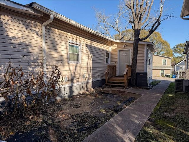 1188 Sims SW Street, Atlanta, GA 30310