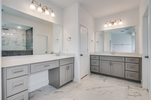 915 Crossvine Drive, Mansfield, TX 76063