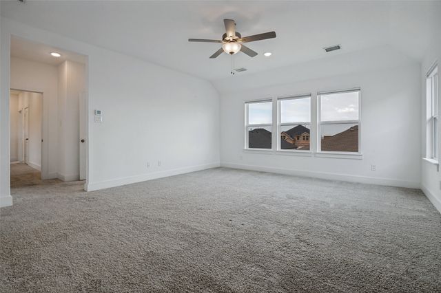 915 Crossvine Drive, Mansfield, TX 76063