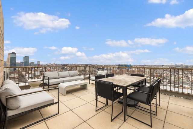 265 STATE Street PH1, New York City, NY 11201