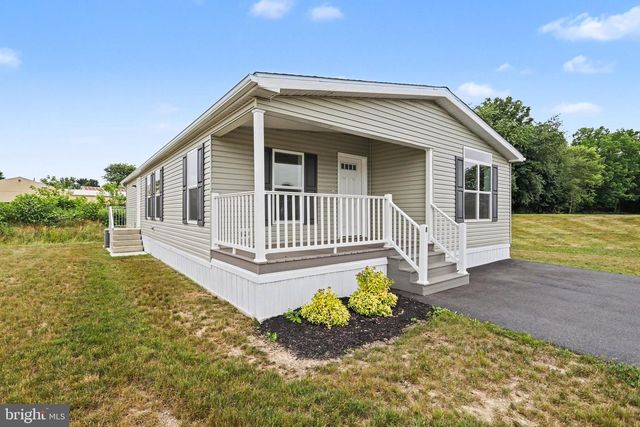 12 EVERGREEN ALY, Palmyra, PA 17078