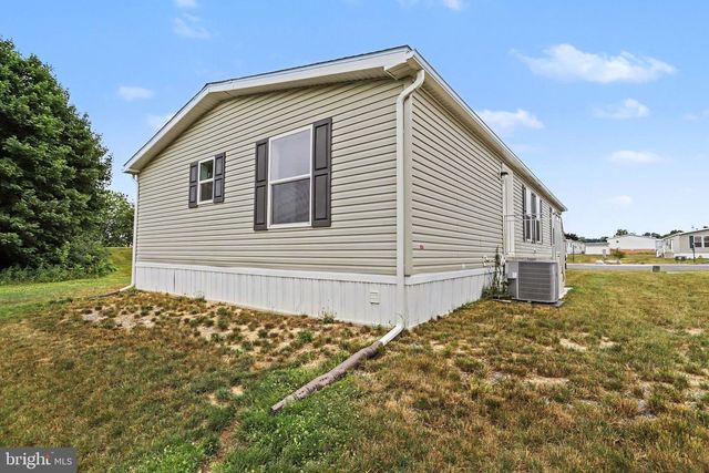 12 EVERGREEN ALY, Palmyra, PA 17078
