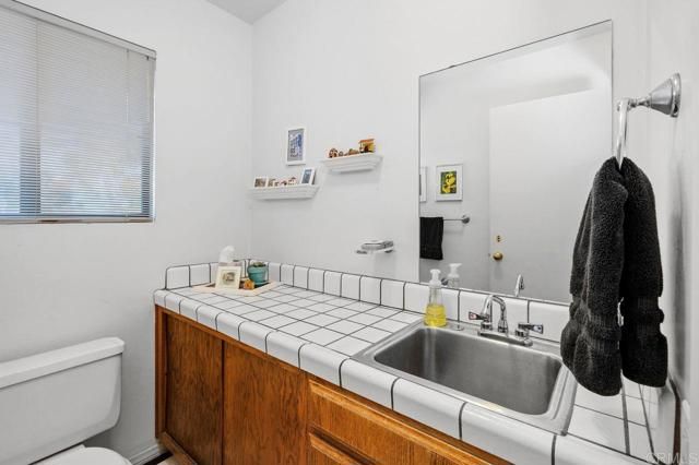 1605 Vista Del Valle, El Cajon, CA 92019