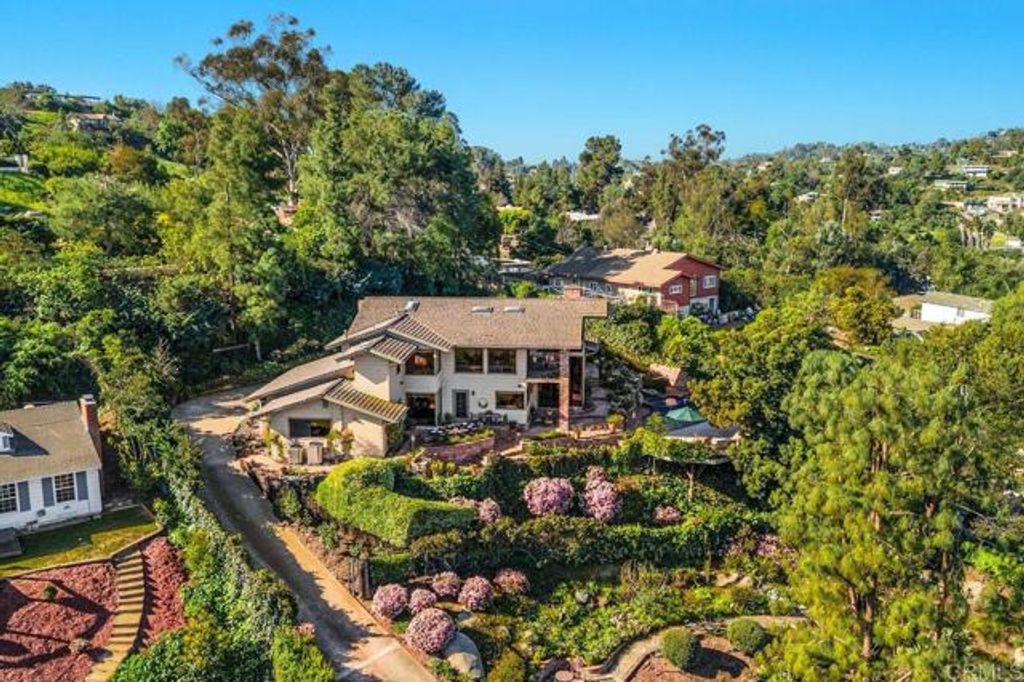 1605 Vista Del Valle, El Cajon, CA 92019