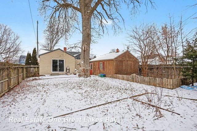 1943 Ottawa Street, Saginaw, MI 48602