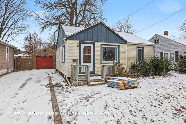 1943 Ottawa Street, Saginaw, MI 48602