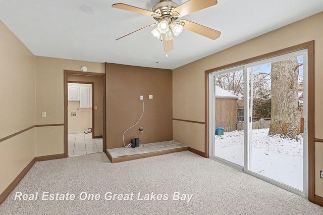 1943 Ottawa Street, Saginaw, MI 48602