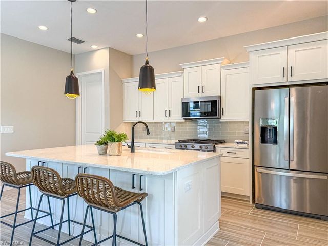 14723 Kingfisher LOOP, Naples, FL 34120