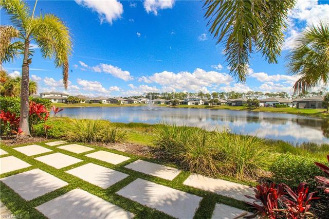 14723 Kingfisher LOOP, Naples, FL 34120