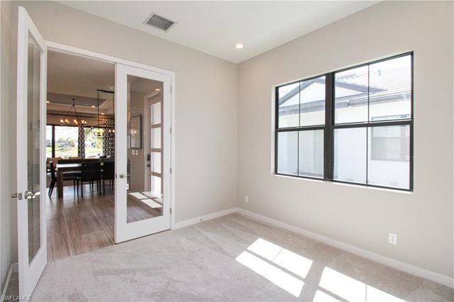 14723 Kingfisher LOOP, Naples, FL 34120