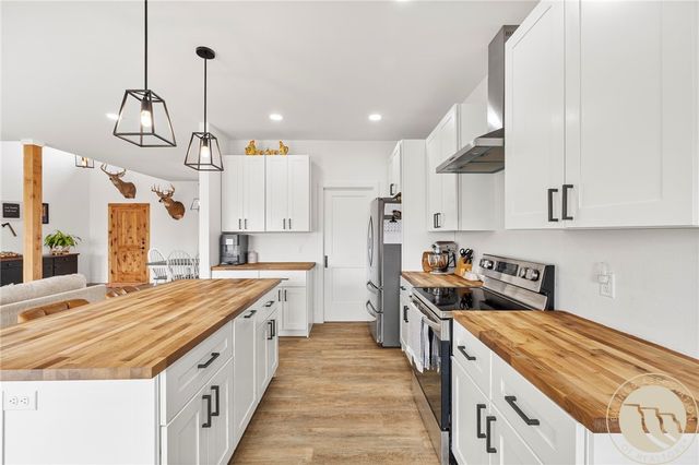 85 Eagle Cliff Meadows ROAD, Billings, MT 59101