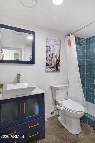 207 W Clarendon Avenue A12, Phoenix, AZ 85013