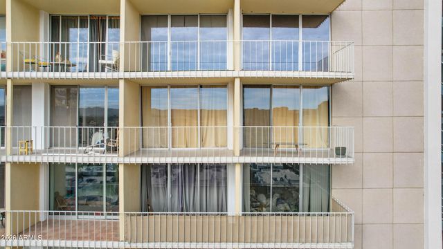 207 W Clarendon Avenue A12, Phoenix, AZ 85013