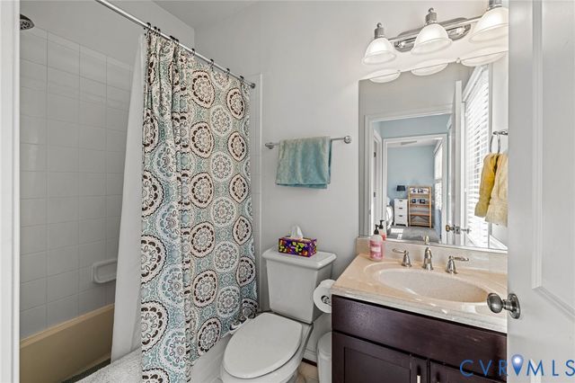 3805 Barnyard Trl, Henrico, VA 23060