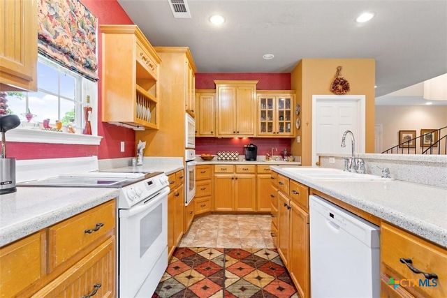 219 Fairway Drive, Gatesville, TX 76528