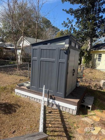 368 Buena Vista Drive, Lillian, AL 36549