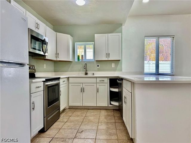 7123 Shannon BLVD, Fort Myers, FL 33908