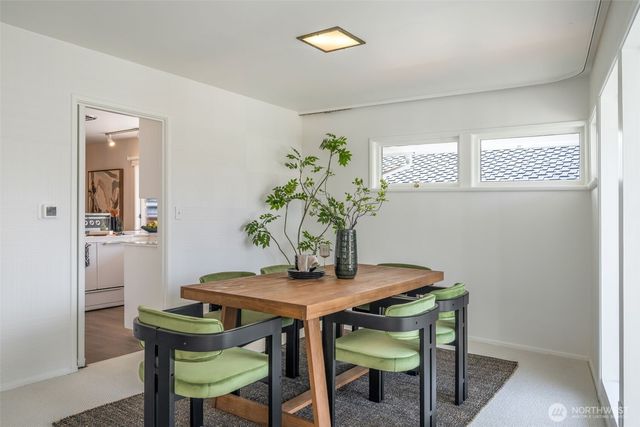 3515 NE 42nd Street, Seattle, WA 98105