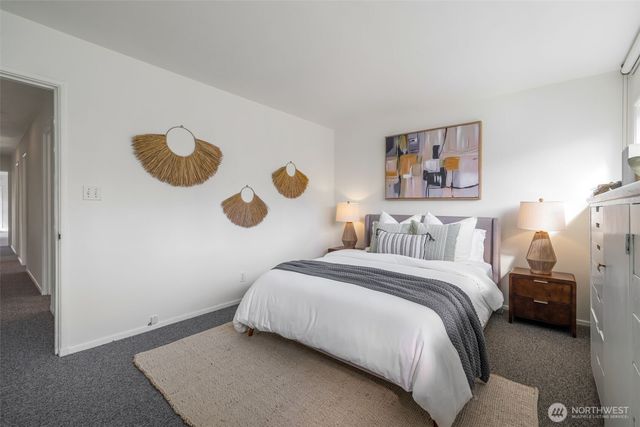 3515 NE 42nd Street, Seattle, WA 98105