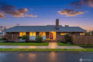 3515 NE 42nd Street, Seattle, WA 98105