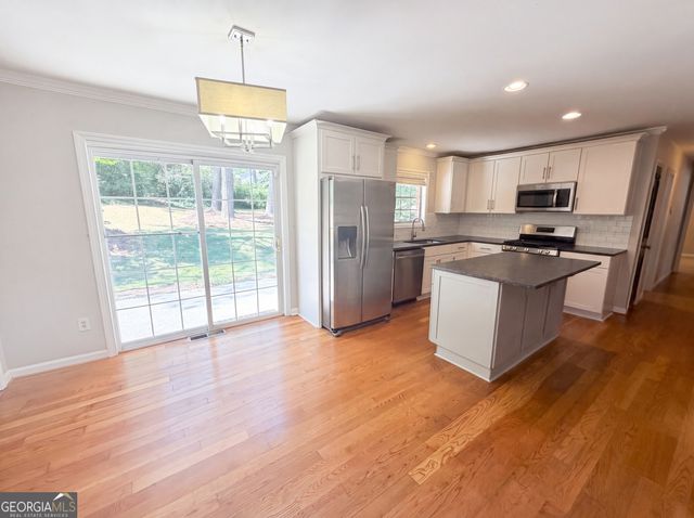 4134 Fawn Lane SE, Smyrna, GA 30082