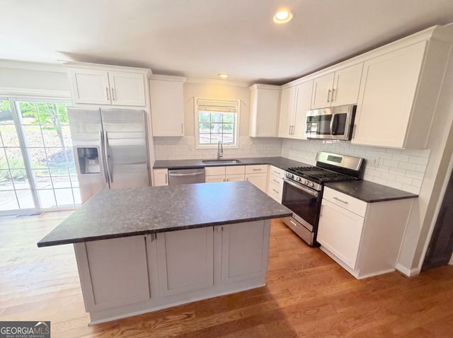 4134 Fawn Lane SE, Smyrna, GA 30082