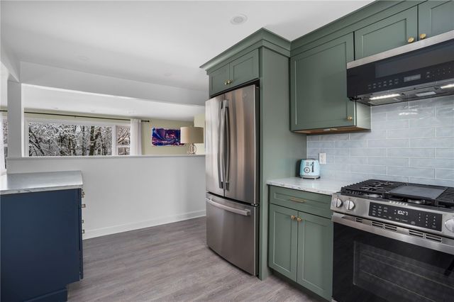 38 Baldino Drive, Cranston, RI 02920