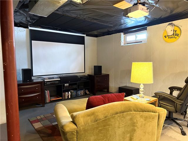 38 Baldino Drive, Cranston, RI 02920