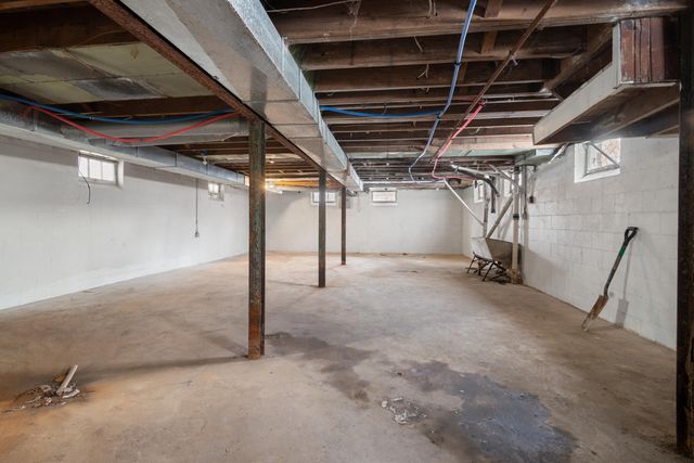 13405 Corbett Avenue, Detroit, MI 48213