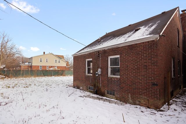 13405 Corbett Avenue, Detroit, MI 48213