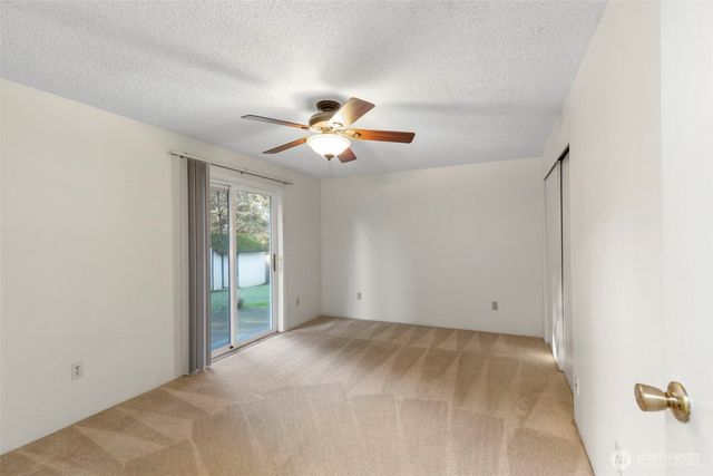 7606 Sandy Way NE, Poulsbo, WA 98370