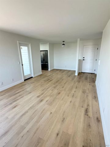 3020 Cowley Way 310, San Diego, CA 92117