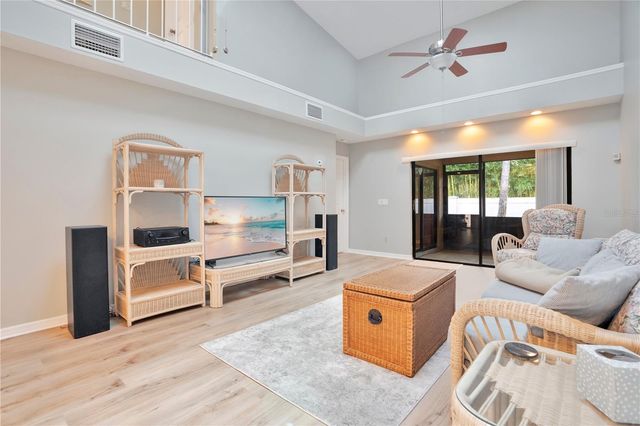 8110 SANDPOINT BOULEVARD, Orlando, FL 32819