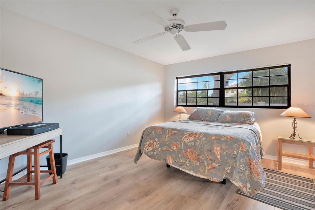 Image 16 of property listing at 8110 SANDPOINT BOULEVARD, Orlando, FL 32819