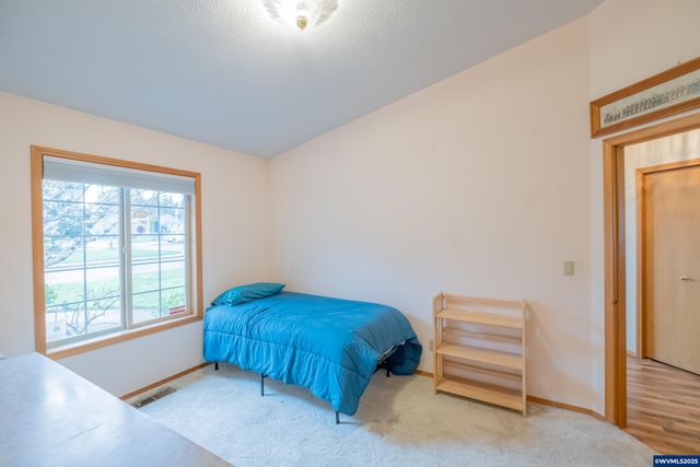 1255 NE Laurelridge St, Keizer, OR 97303