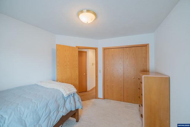 1255 NE Laurelridge St, Keizer, OR 97303