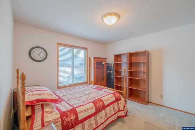 1255 NE Laurelridge St, Keizer, OR 97303