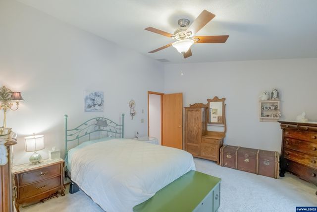 1255 NE Laurelridge St, Keizer, OR 97303