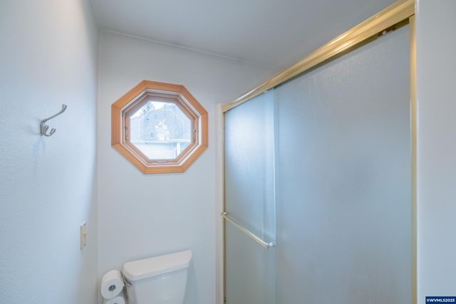 1255 NE Laurelridge St, Keizer, OR 97303