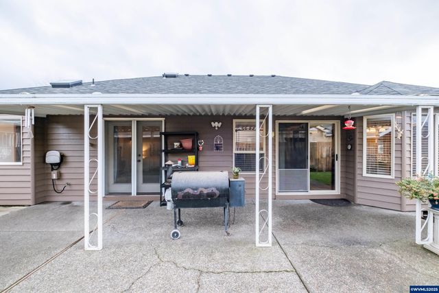 1255 NE Laurelridge St, Keizer, OR 97303