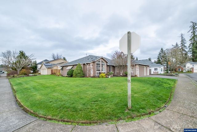 1255 NE Laurelridge St, Keizer, OR 97303