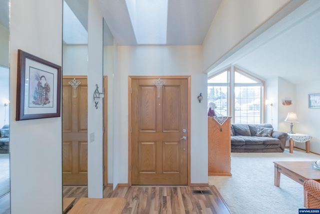 1255 NE Laurelridge St, Keizer, OR 97303