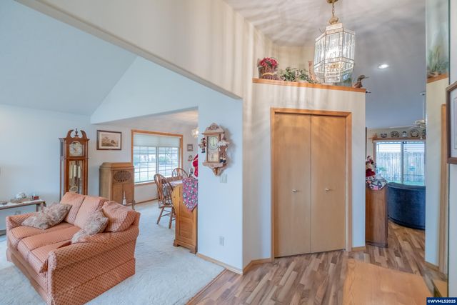 1255 NE Laurelridge St, Keizer, OR 97303