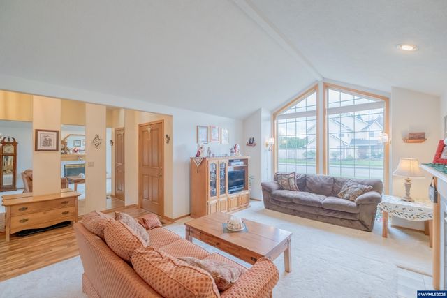 1255 NE Laurelridge St, Keizer, OR 97303