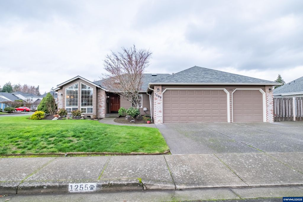 1255 NE Laurelridge St, Keizer, OR 97303