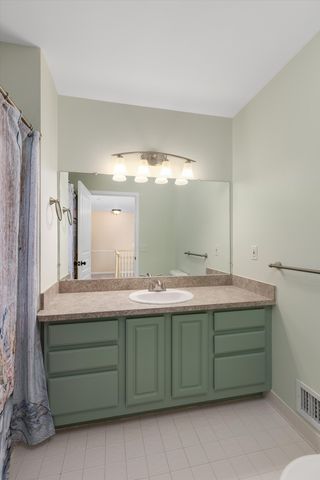 9655 Endicott Lane, Ypsilanti, MI 48197