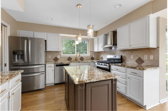 9655 Endicott Lane, Ypsilanti, MI 48197