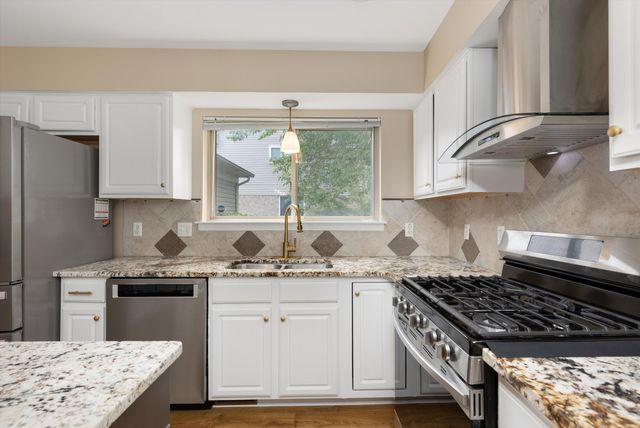 9655 Endicott Lane, Ypsilanti, MI 48197