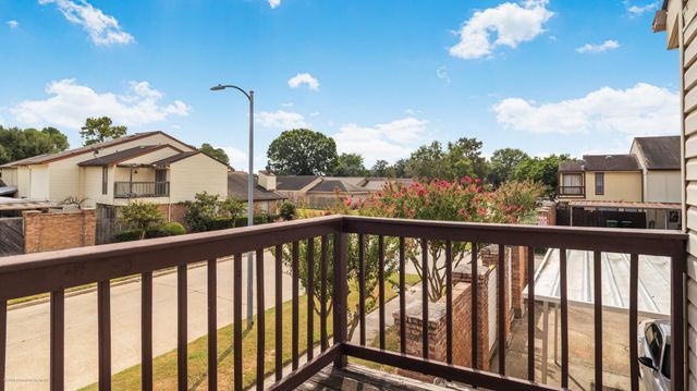 7859 Green Lawn Drive 7859, Houston, TX 77088
